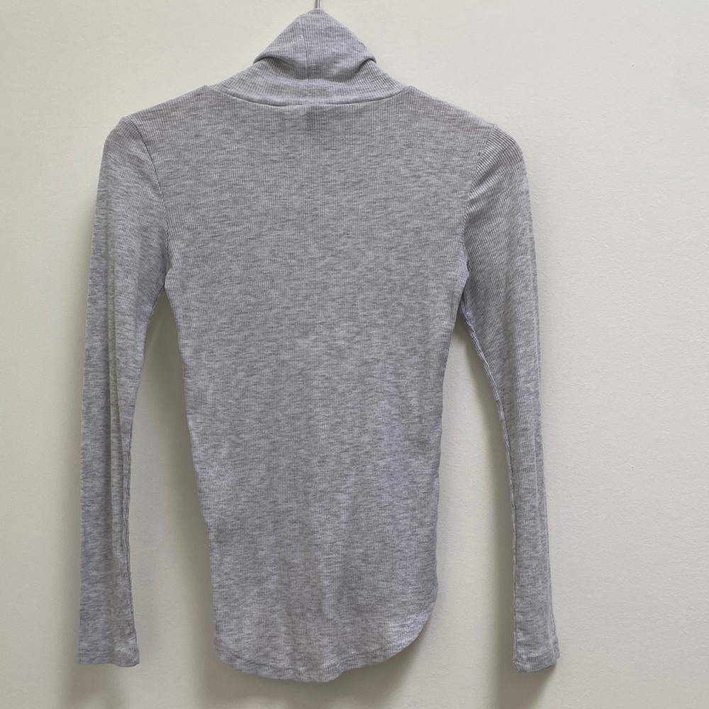 H&M Light Gray Ribbed Turtleneck - Picture 7 of 7